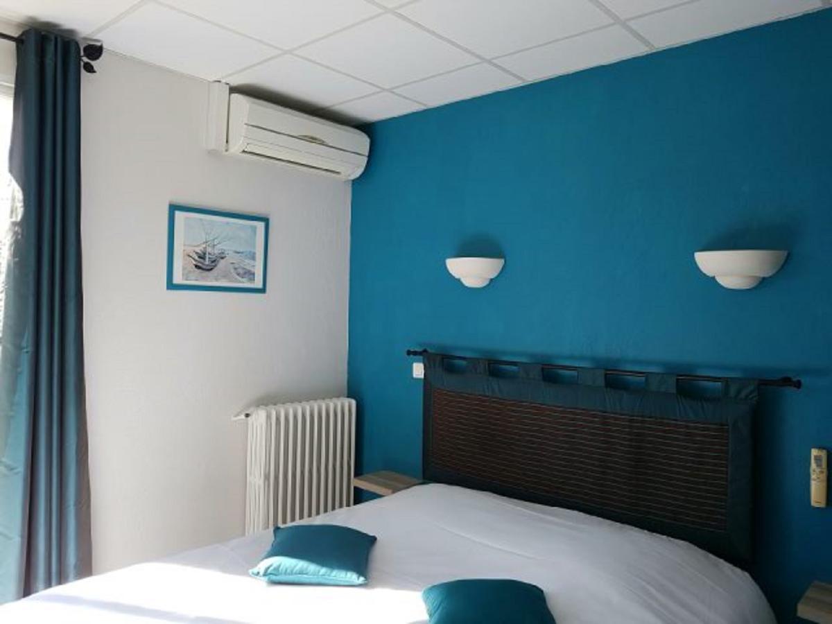 Carry Hotel Buitenkant foto